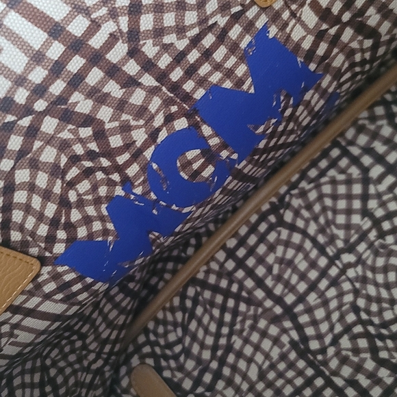 MCM Visetos - Picture 5 of 12